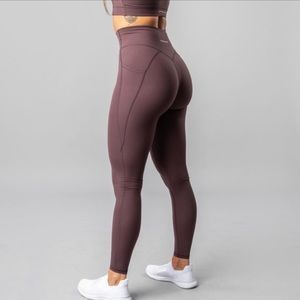Alpha Luxe Leggings Sparrow